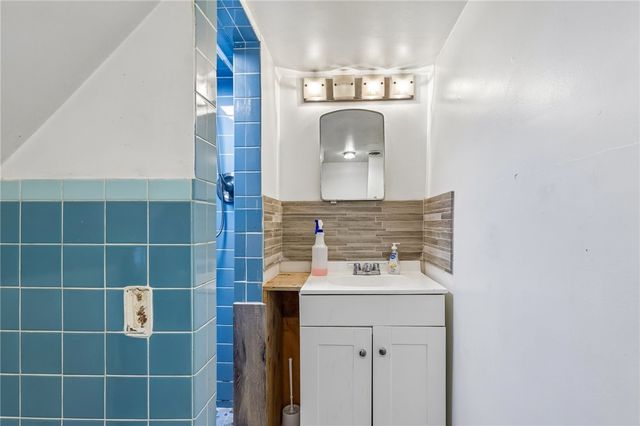 419 Elm Rd, Beaver, PA 15003