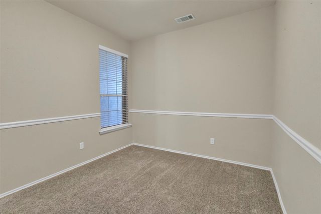 832 Pebblecreek Drive, Burleson, TX 76028