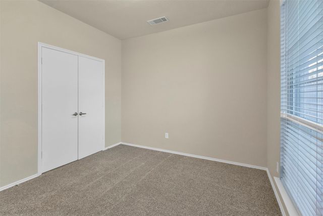 832 Pebblecreek Drive, Burleson, TX 76028