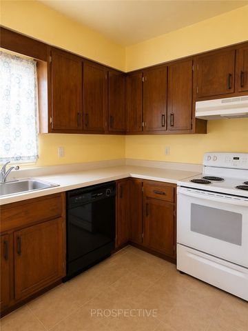 1300 Graham Ave, Monessen, PA 15062