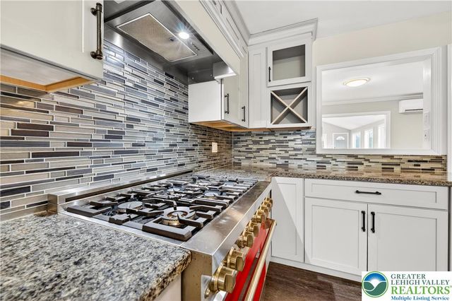 1320 Little Lehigh Drive South, Emmaus Boro, PA 18049