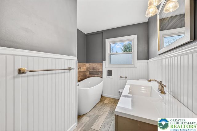 1320 Little Lehigh Drive South, Emmaus Boro, PA 18049