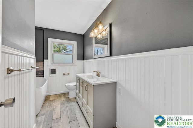 1320 Little Lehigh Drive South, Emmaus Boro, PA 18049