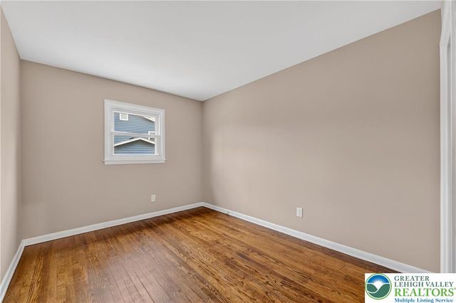 1320 Little Lehigh Drive South, Emmaus Boro, PA 18049