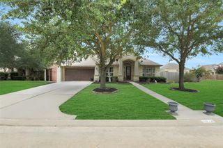 5702 Silverthorn Glen Drive, Spring, TX 77379