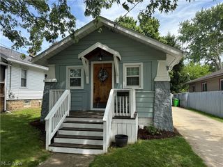 225 29th Street NW, Barberton, OH 44203