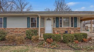 913 Hillview Dr, Paragould, AR 72450