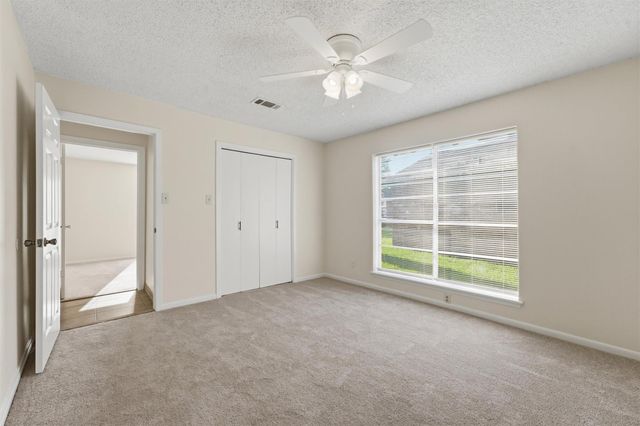 1305 Denison Avenue, Cleveland, TX 77327