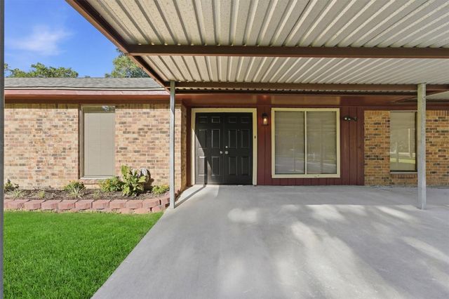 1305 Denison Avenue, Cleveland, TX 77327