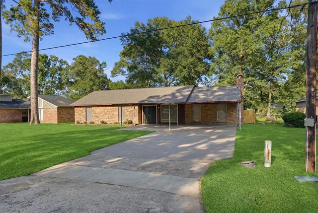 1305 Denison Avenue, Cleveland, TX 77327