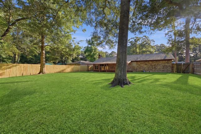 1305 Denison Avenue, Cleveland, TX 77327