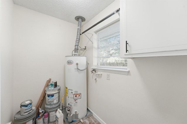 1305 Denison Avenue, Cleveland, TX 77327