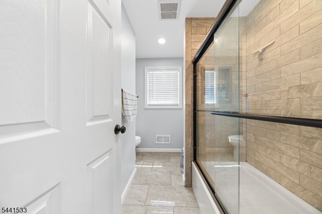 65 Park Ave, North Arlington Boro, NJ 07031