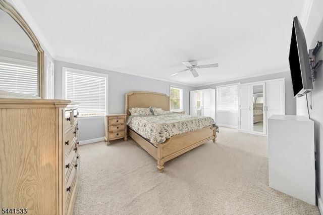 65 Park Ave, North Arlington Boro, NJ 07031