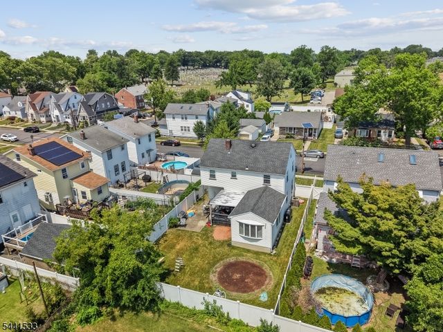 65 Park Ave, North Arlington Boro, NJ 07031