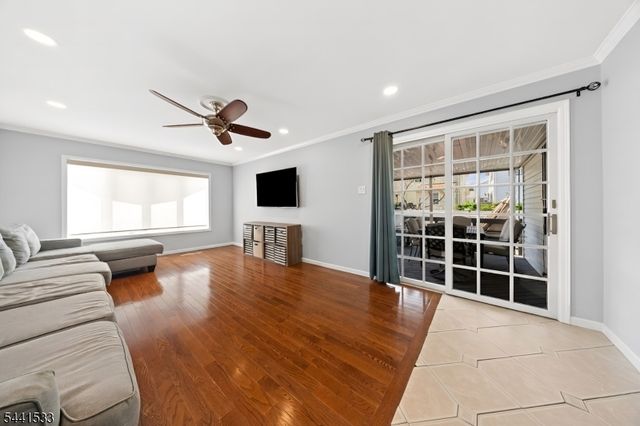 65 Park Ave, North Arlington Boro, NJ 07031