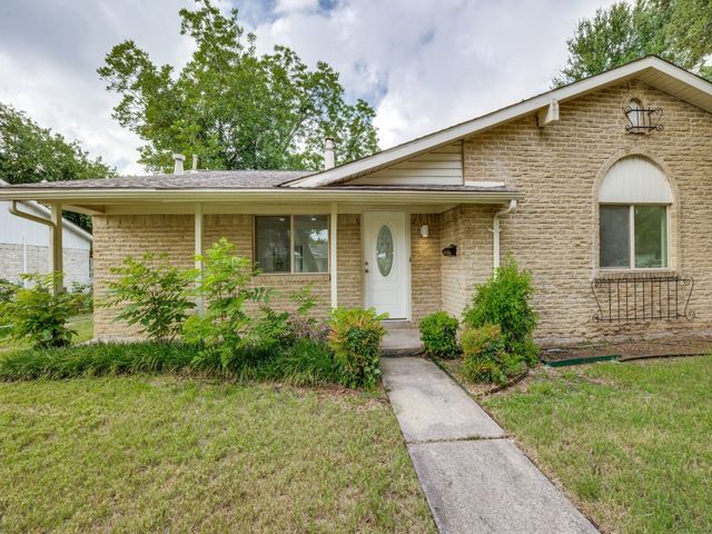 1216 Briarcove Drive, Richardson, TX 75081