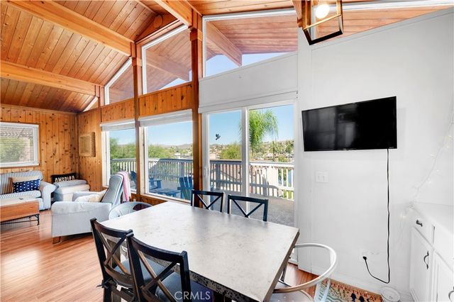 22976 Blue Bird, Canyon Lake, CA 92587