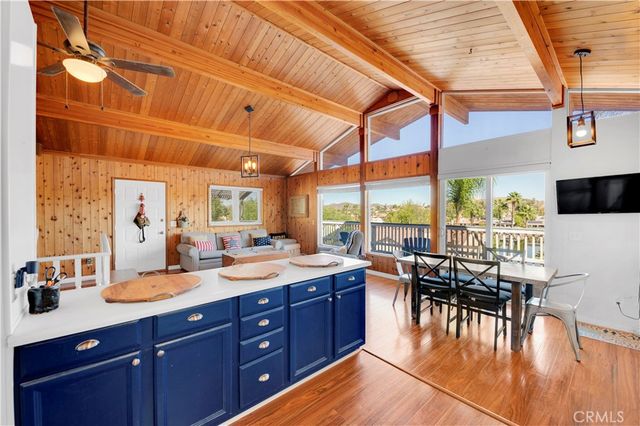 22976 Blue Bird, Canyon Lake, CA 92587