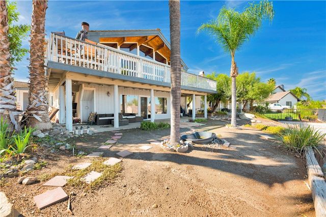 22976 Blue Bird, Canyon Lake, CA 92587