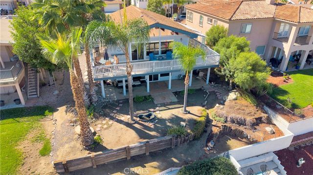 22976 Blue Bird, Canyon Lake, CA 92587