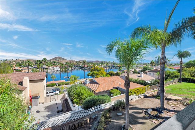 22976 Blue Bird, Canyon Lake, CA 92587