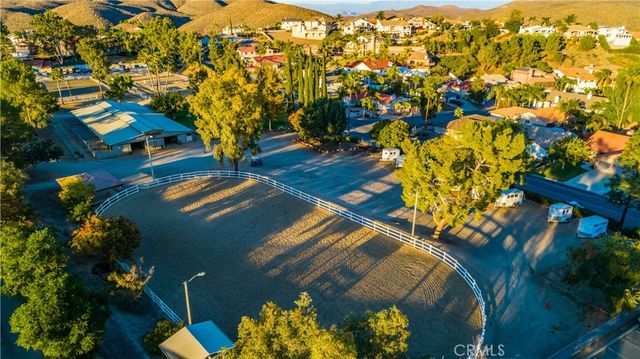22976 Blue Bird, Canyon Lake, CA 92587