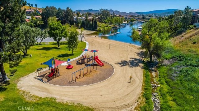 22976 Blue Bird, Canyon Lake, CA 92587