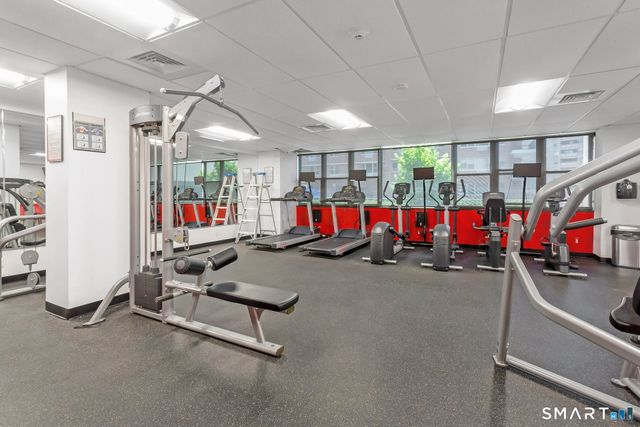44 Strawberry Hill Avenue 7E, Stamford, CT 06902