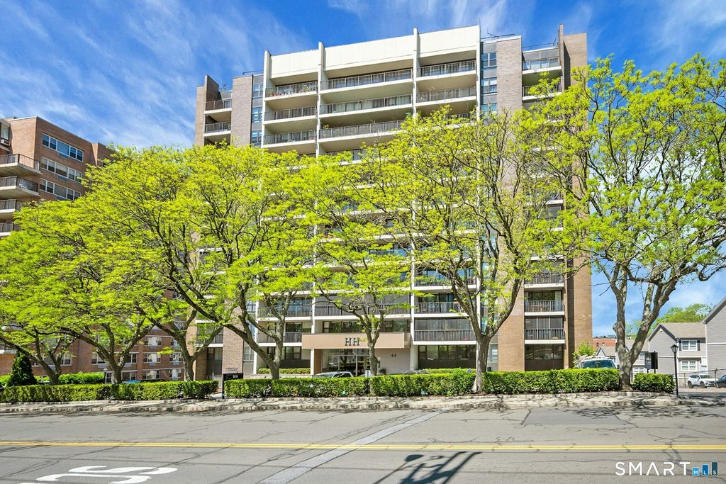44 Strawberry Hill Avenue 7E, Stamford, CT 06902