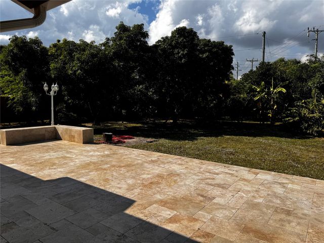 401 NW 23rd Street, Boca Raton, FL 33431