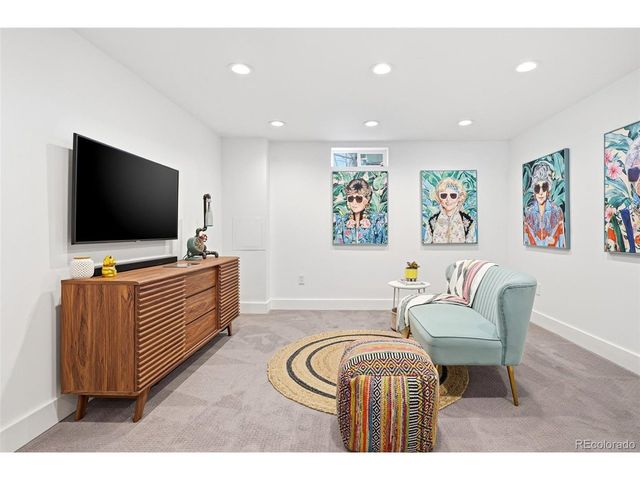 6940 Independence St, Arvada, CO 80004