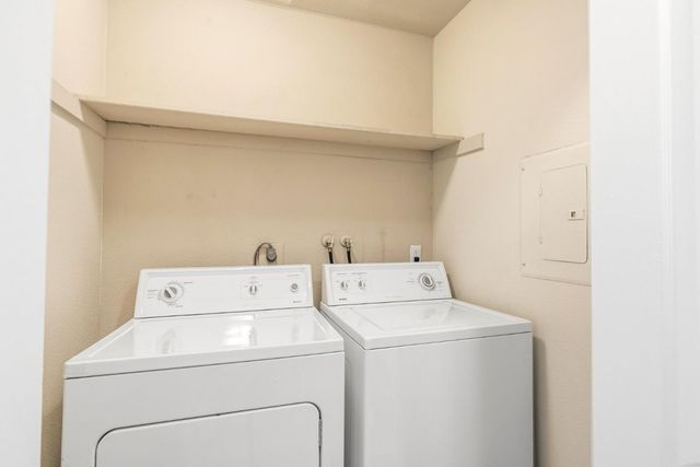 41 Grandview Street 208, Santa Cruz, CA 95060