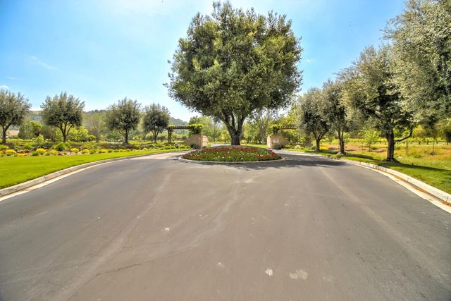 1265 Lions Peak Lane, San Martin, CA 95046