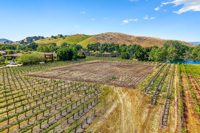 1265 Lions Peak Lane, San Martin, CA 95046