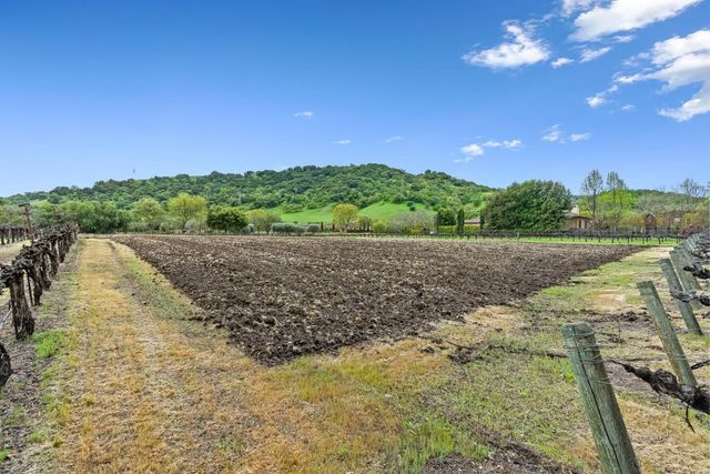 1265 Lions Peak Lane, San Martin, CA 95046