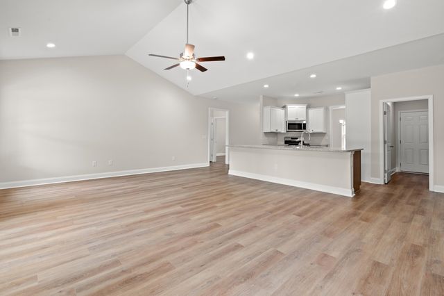 1417 Loop Circle, Longs, SC 29568