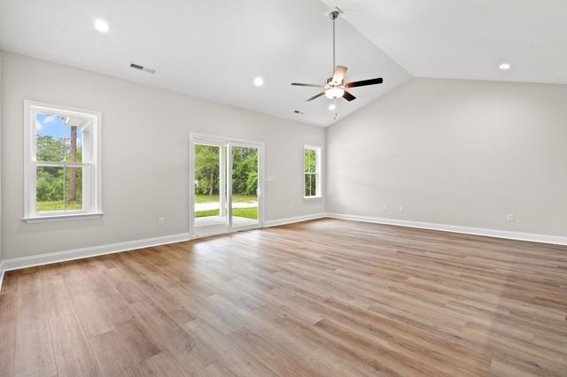 1417 Loop Circle, Longs, SC 29568