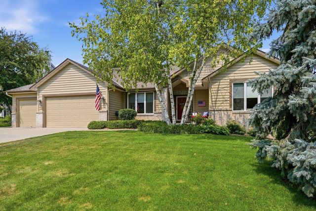 10904 Chatham Court S, Burnsville, MN 55337