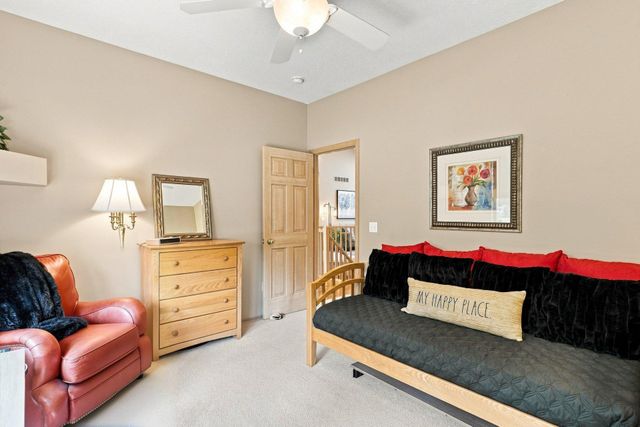10904 Chatham Court S, Burnsville, MN 55337