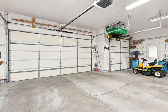 10904 Chatham Court S, Burnsville, MN 55337
