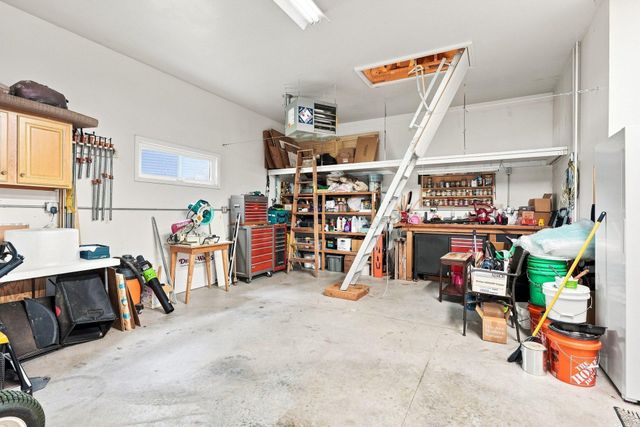 10904 Chatham Court S, Burnsville, MN 55337