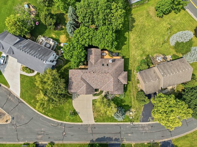 10904 Chatham Court S, Burnsville, MN 55337