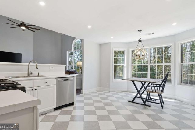 2770 Dogwood Creek Parkway, Duluth, GA 30096