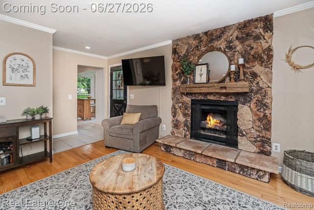 1222 Kings Cove Court 244, Rochester Hills, MI 48306