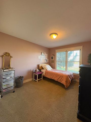 4696 Stonewood Court, Hudsonville, MI 49426