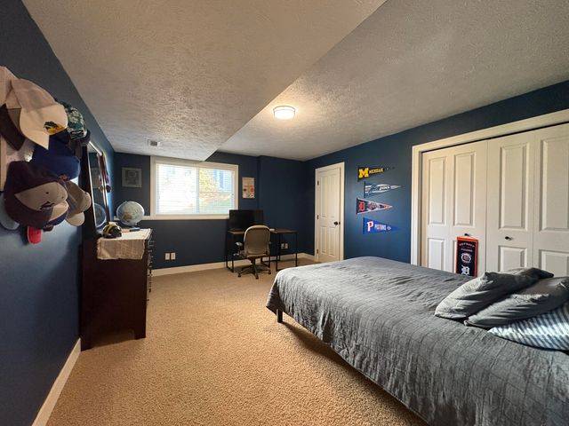 4696 Stonewood Court, Hudsonville, MI 49426