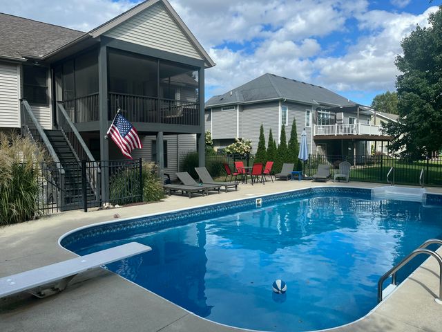 4696 Stonewood Court, Hudsonville, MI 49426