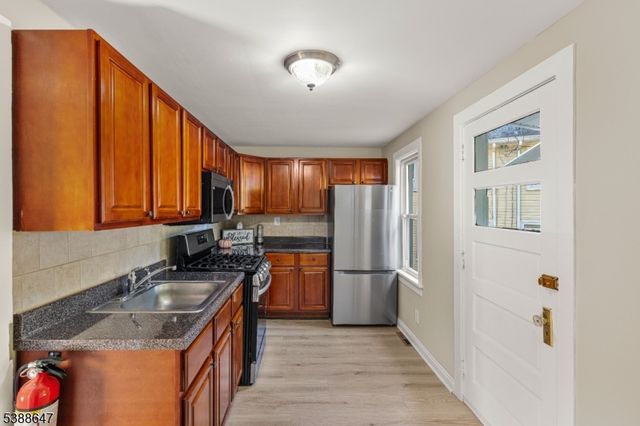 330 Chambers St, Phillipsburg Town, NJ 08865