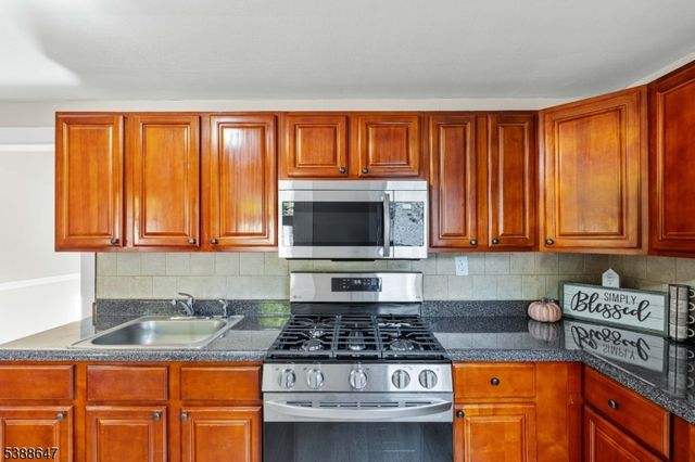 330 Chambers St, Phillipsburg Town, NJ 08865